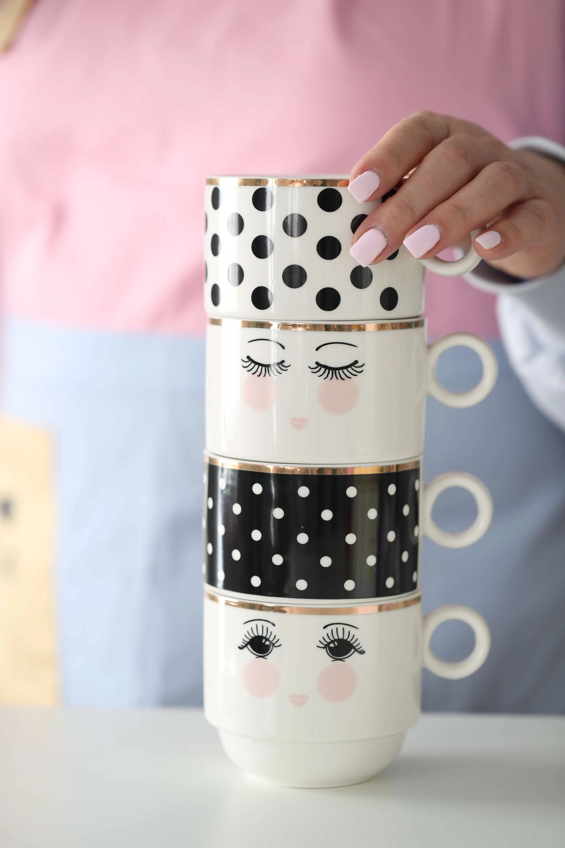 SET 4 TAZZE MUG MISS ÉTOILE RACK OCCHI E POIS – Mary Home